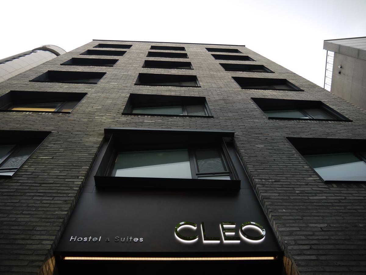 Cleo Hongdae Hostel *