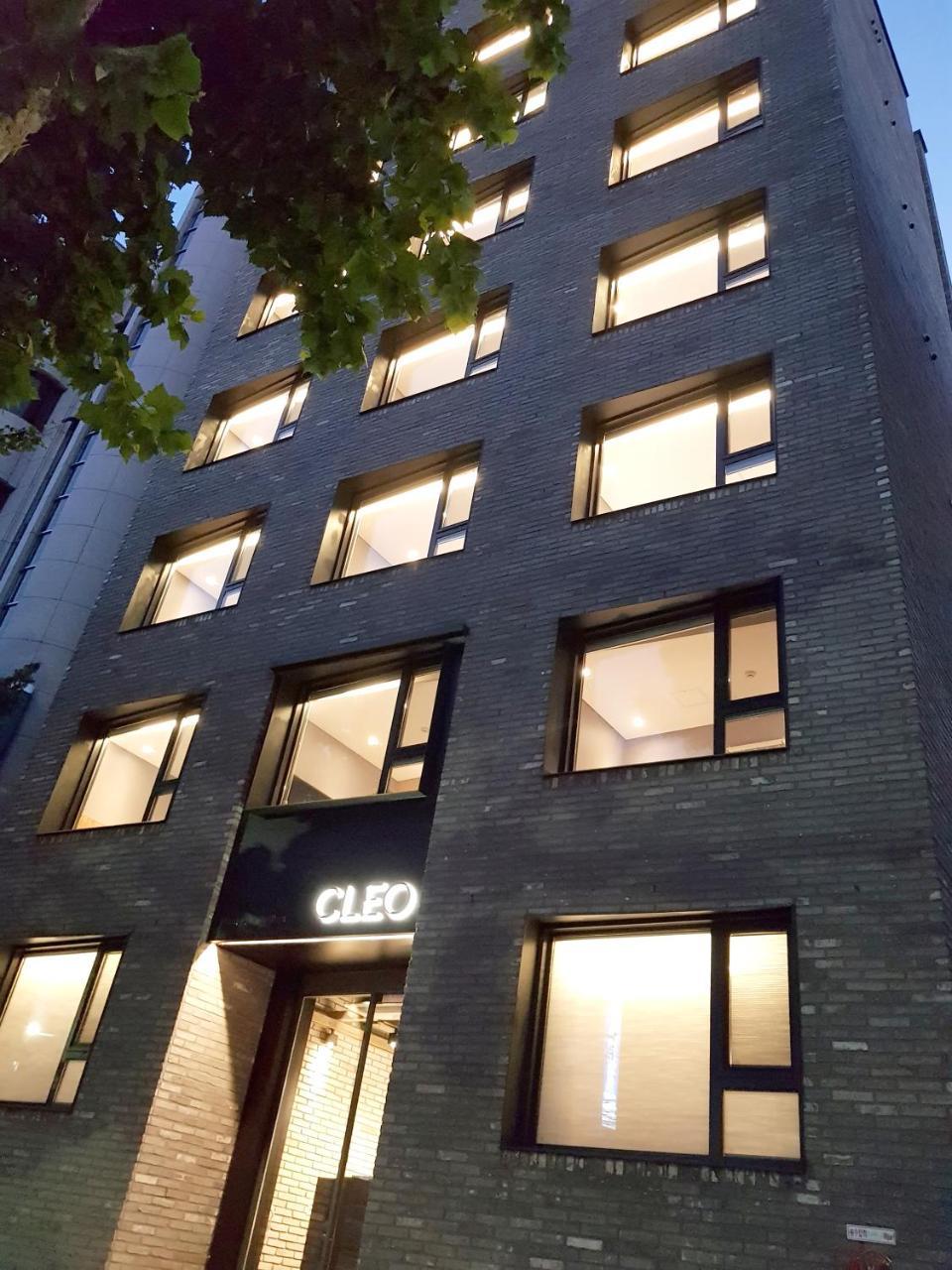Hostel Cleo Hongdae *