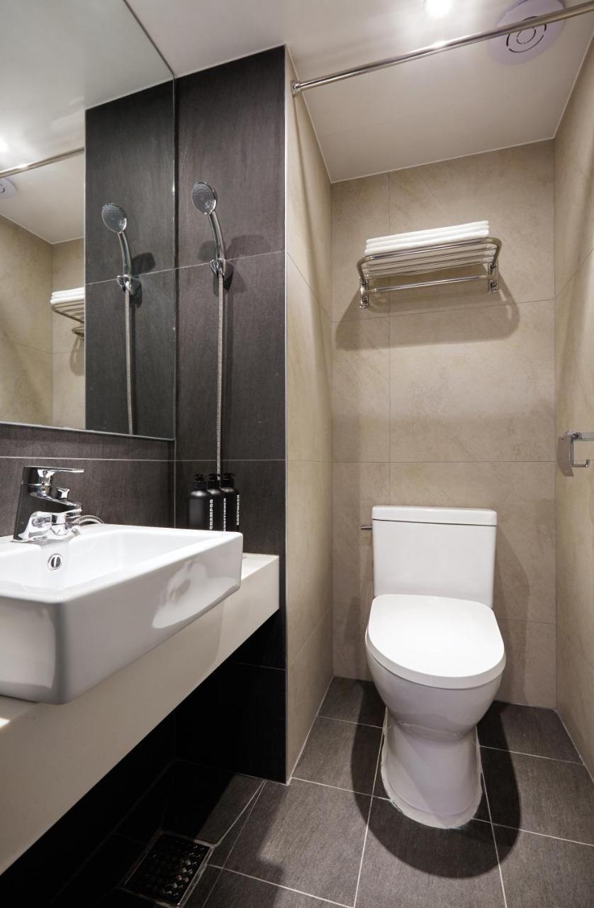 Hostel Cleo Hongdae