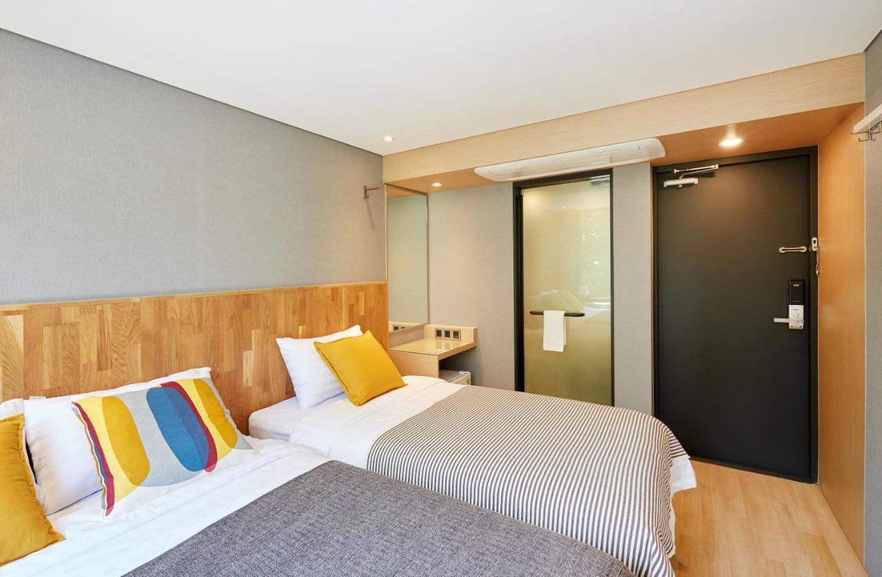 Hostel Cleo Hongdae