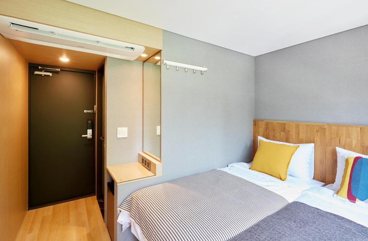 Cleo Hongdae Hostel Seoul