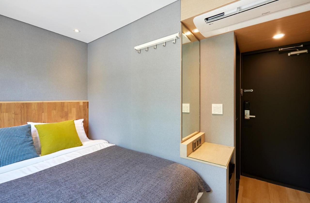 Cleo Hongdae Hostel Seoul